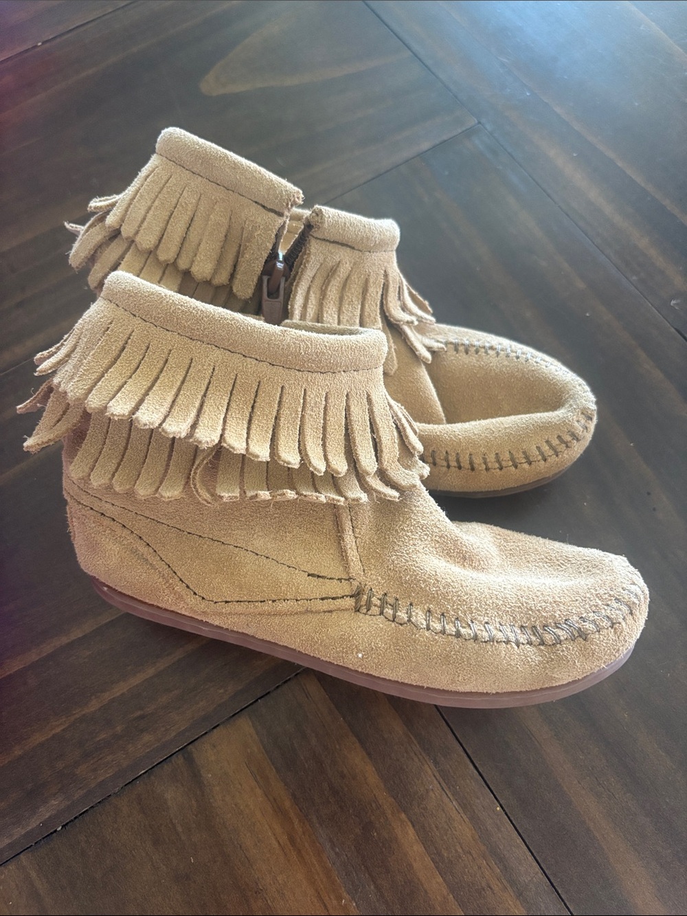 Minnetonka Kids Tan Suede Fringe Moccasins